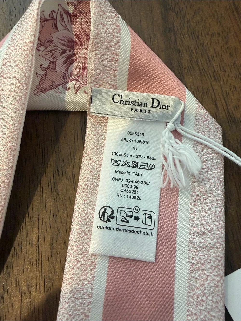 CHRISTIAN DIOR NWT Lucky Star Silk Mitzah Scarf Twilly Twill Pink White